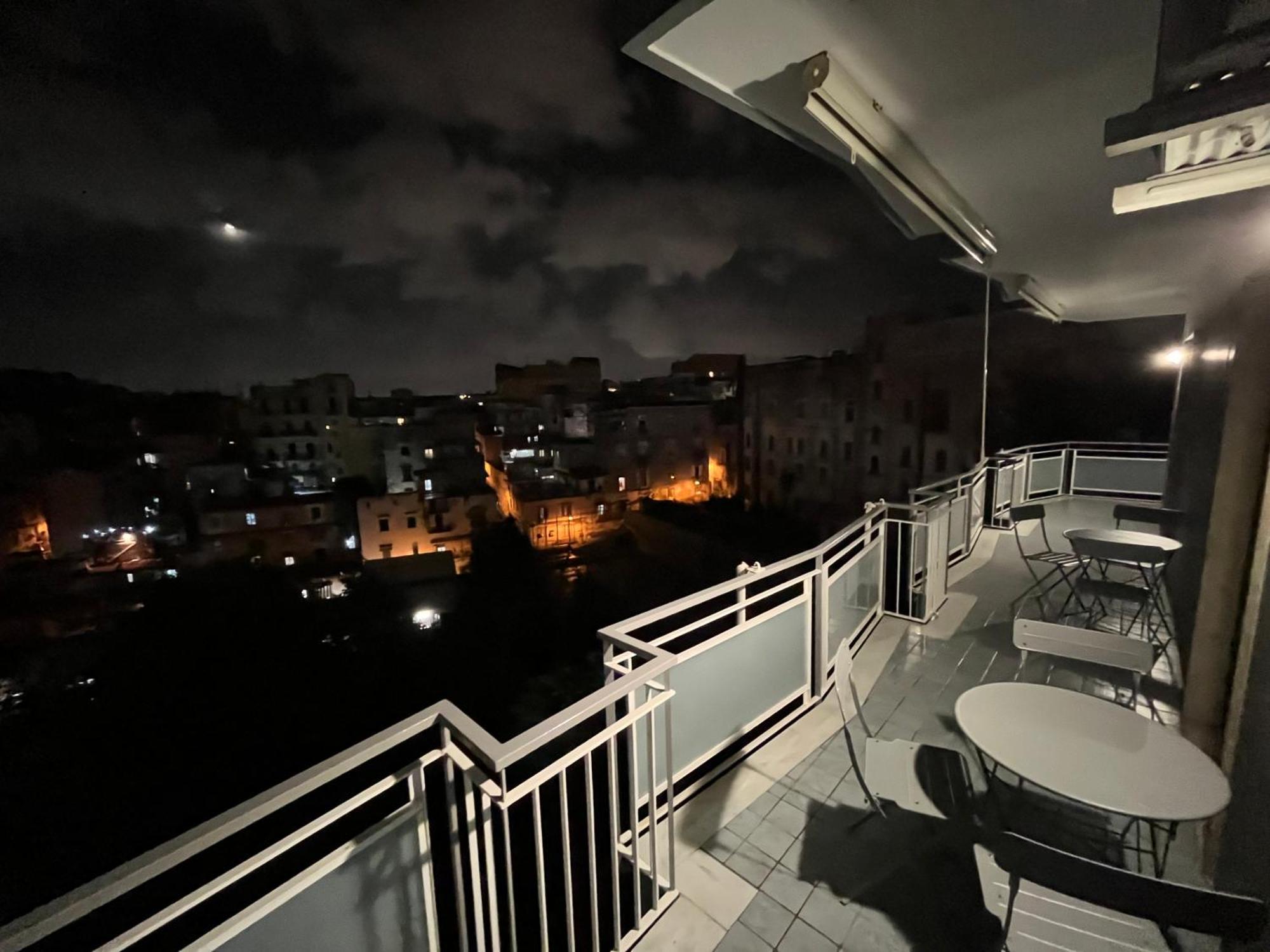 Balcony House Apartment Napoli Exterior foto